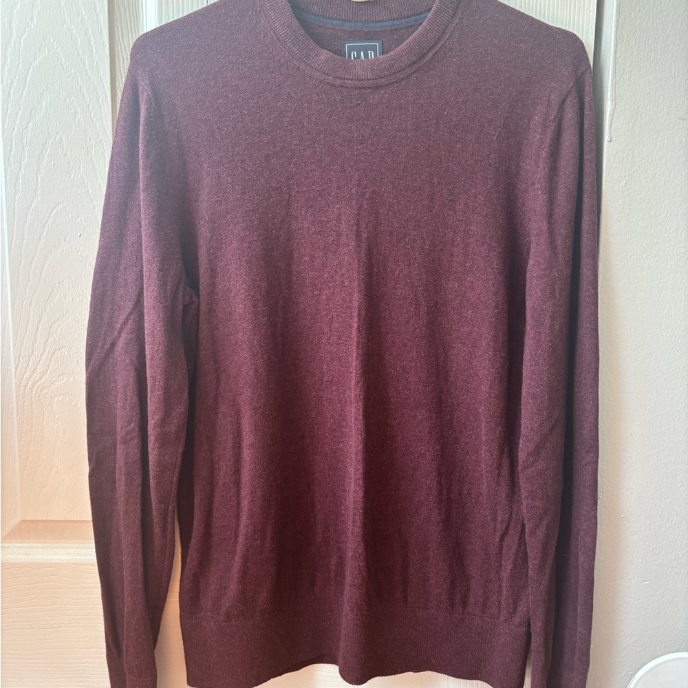 GAP Men's Burgundy Crewneck Sweater
